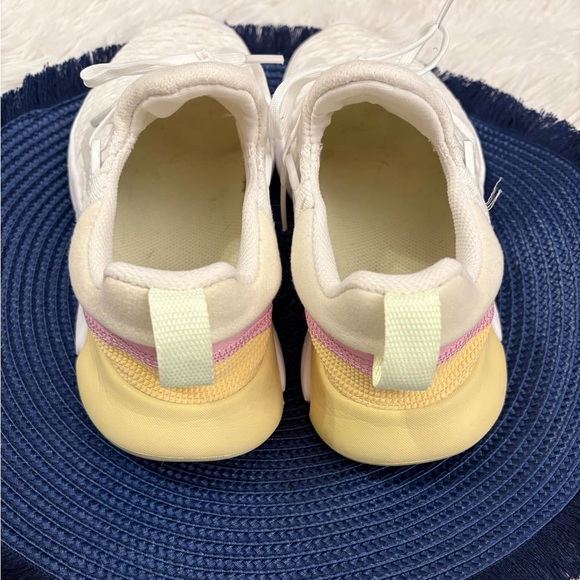 Nike Free Run 5.0
Women's Road Running Shoe - Picture 8 of 10